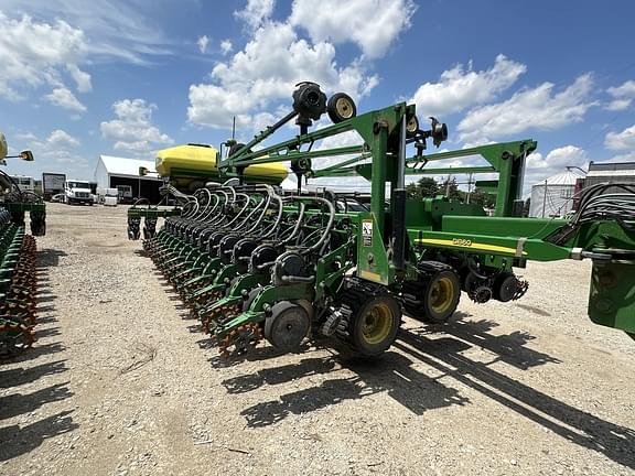 Image of John Deere DB60 equipment image 3