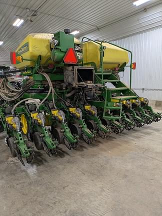 Image of John Deere DB60 equipment image 3