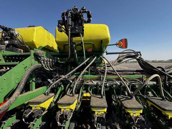 2014 John Deere DB66 Equipment Image0