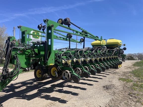 Image of John Deere DB80 equipment image 2