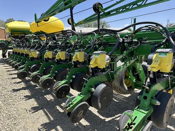 Image of John Deere DB80 equipment image 2