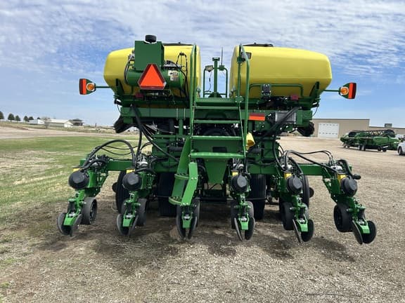 Image of John Deere DB90 equipment image 2