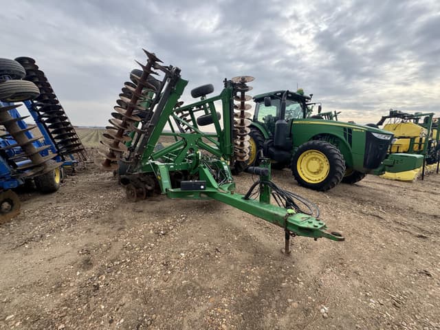 Image of John Deere 2625 equipment image 2