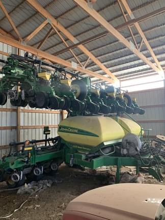 Main image John Deere DR24