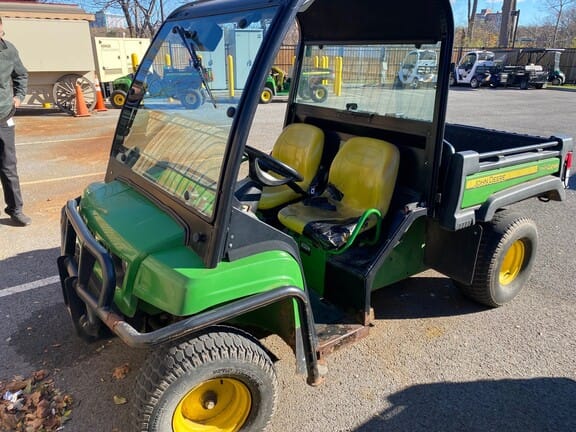 Main image John Deere Gator TE 4x2