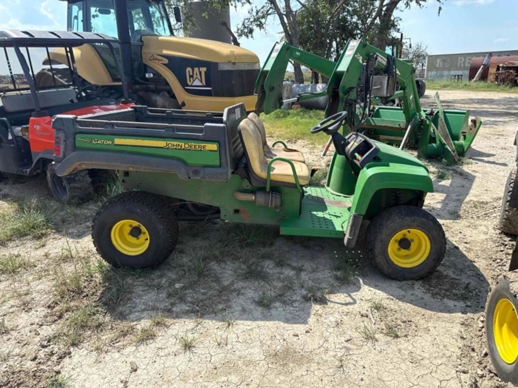 Image of John Deere Gator Primary image
