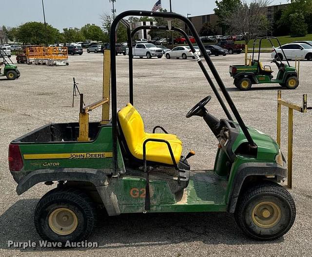 Image of John Deere Gator equipment image 3