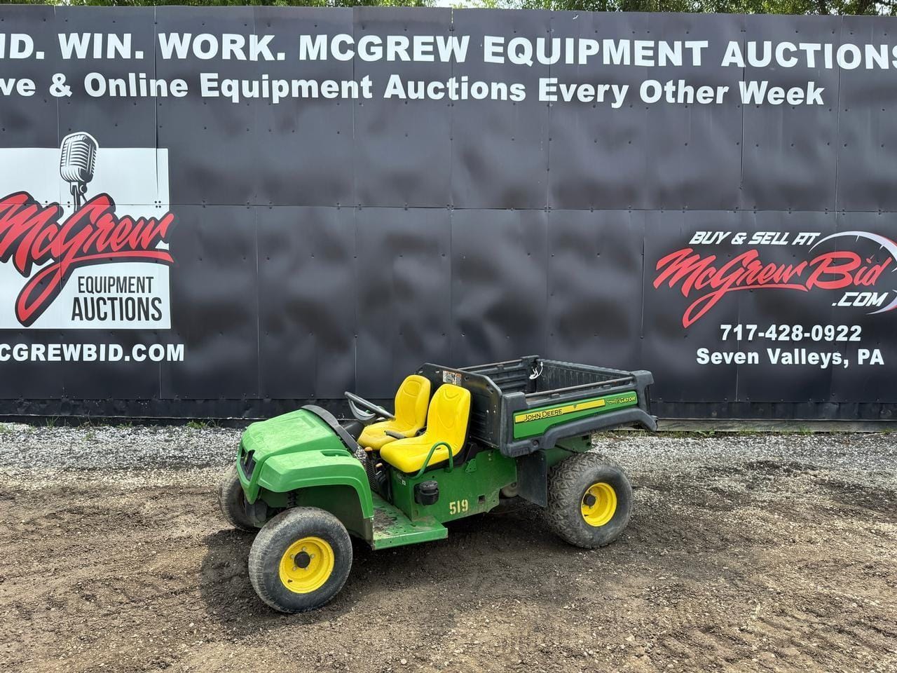 2014 John Deere Gator TX Equipment Image0