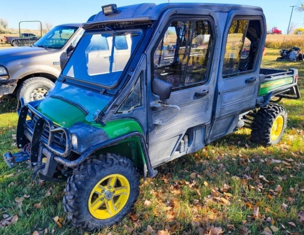 2014 John Deere XUV 825M S4 Equipment Image0