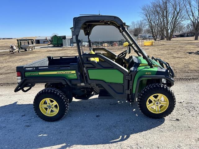 Image of John Deere Gator XUV 825i equipment image 1