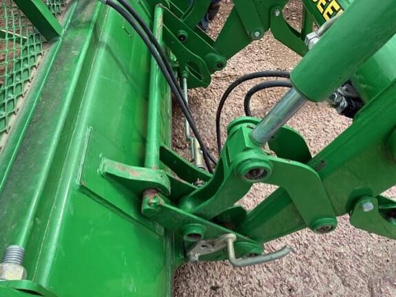 Image of John Deere H340 equipment image 2