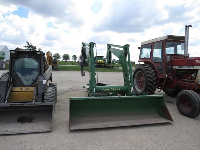 Image of John Deere H480 equipment image 1