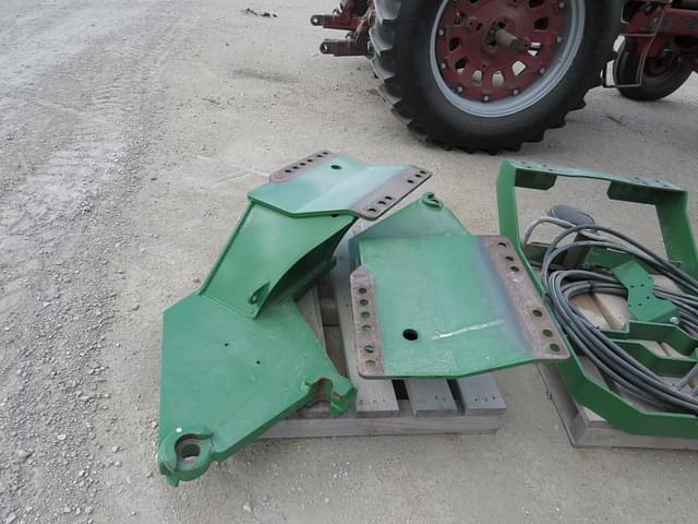 Image of John Deere H480 equipment image 3