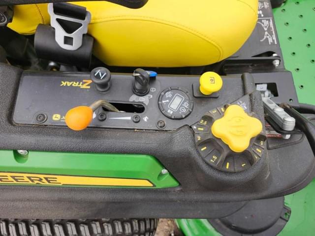 Image of John Deere Z930R equipment image 4