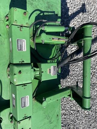 Image of John Deere MX8 equipment image 4