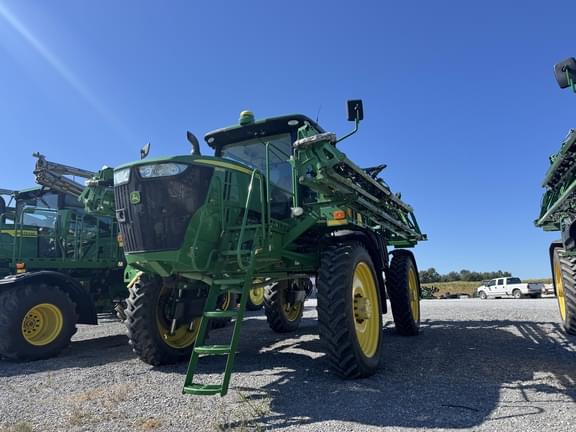 Image of John Deere R4030 equipment image 1