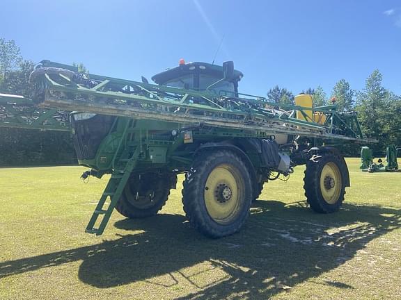 Image of John Deere R4030 equipment image 2