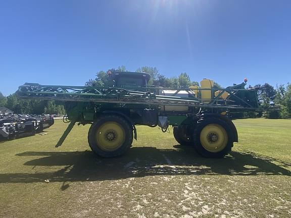 Image of John Deere R4030 equipment image 3