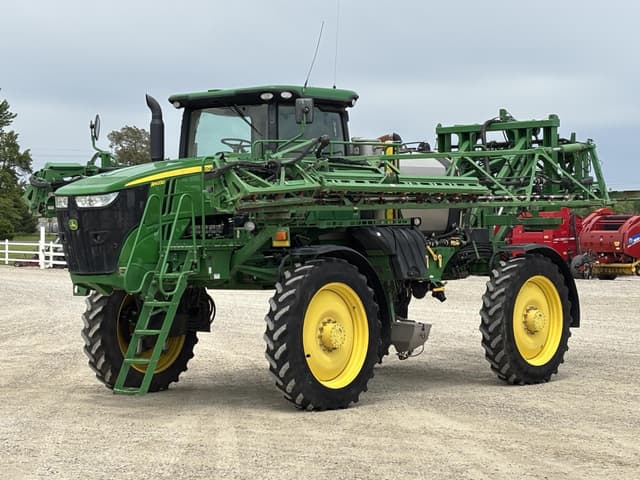Image of John Deere R4030 equipment image 1