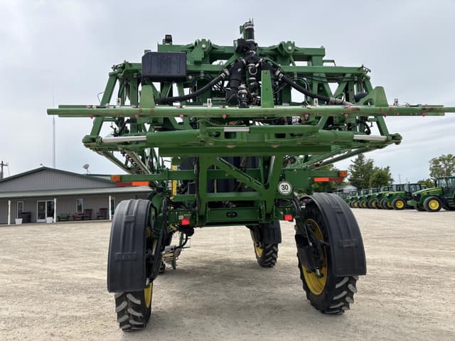 Image of John Deere R4030 equipment image 4