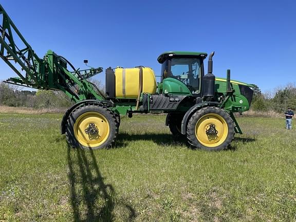 Image of John Deere R4030 equipment image 3