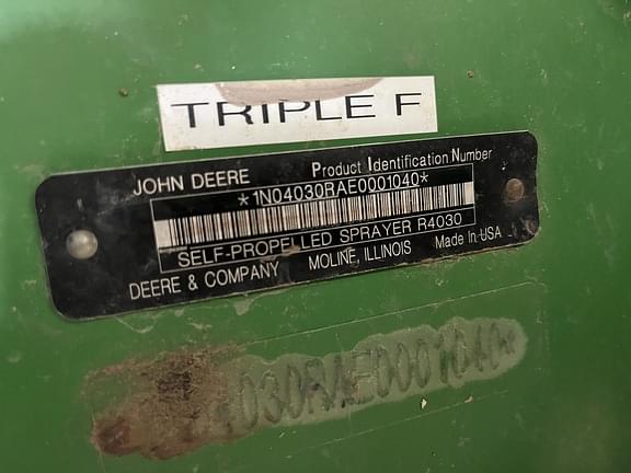 Image of John Deere R4030 equipment image 1