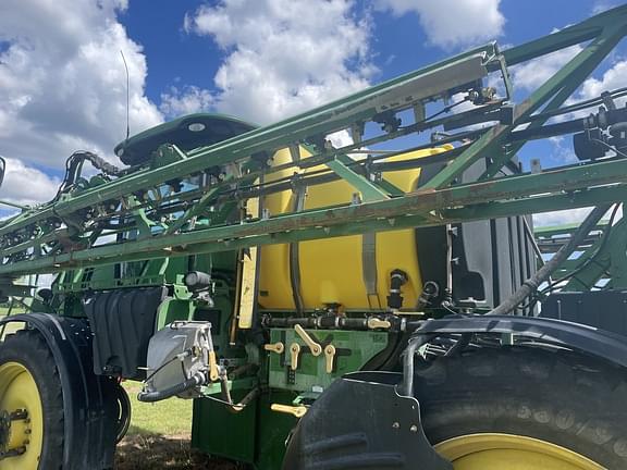 Image of John Deere R4030 equipment image 1