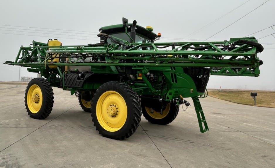 Image of John Deere R4030 Primary image