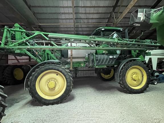 Image of John Deere R4030 Primary image