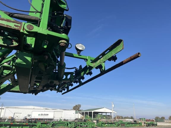 Image of John Deere R4030 equipment image 4