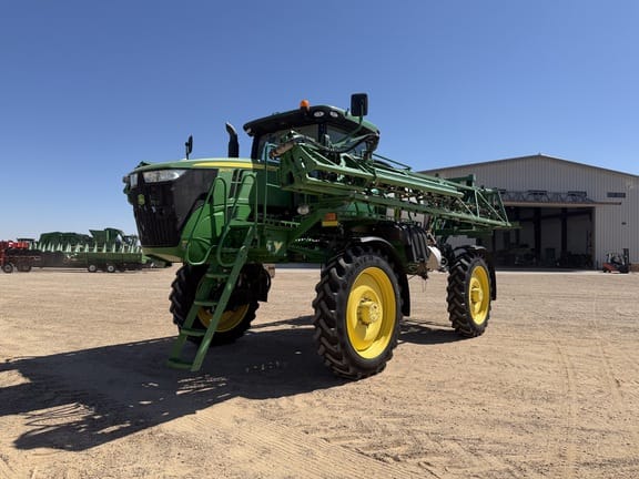 2014 John Deere R4030 Equipment Image0