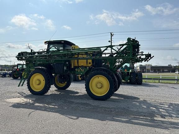 Image of John Deere R4030 equipment image 3