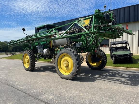 Image of John Deere R4030 equipment image 1