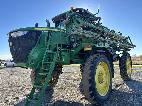 Image of John Deere R4030 equipment image 2