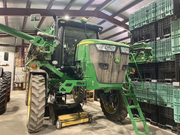 2014 John Deere R4030 Equipment Image0