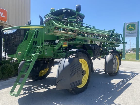2014 John Deere R4030 Equipment Image0