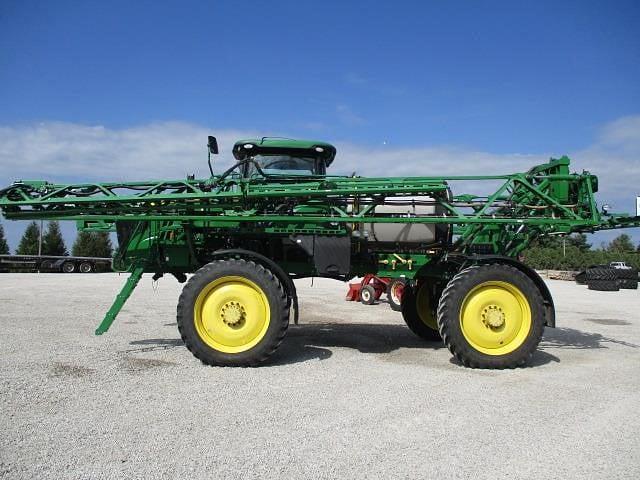 Image of John Deere R4030 equipment image 2