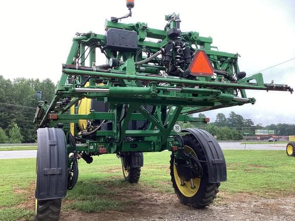 Image of John Deere R4030 equipment image 1