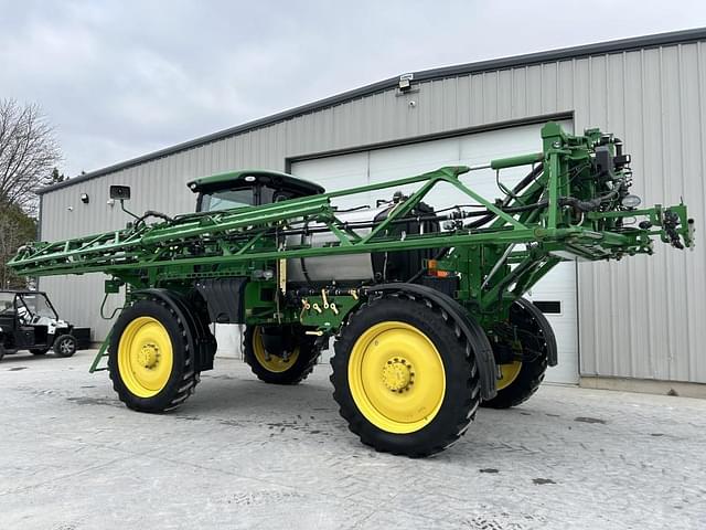 Image of John Deere R4030 equipment image 4