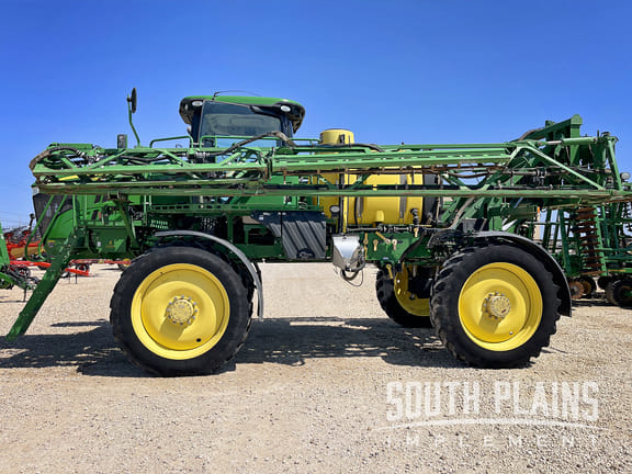 Main image John Deere R4030