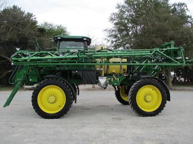 Image of John Deere R4030 equipment image 2