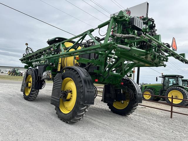 Image of John Deere R4030 equipment image 2