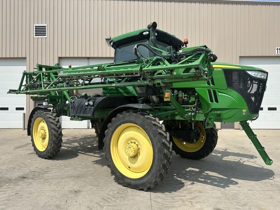 Main image John Deere R4030