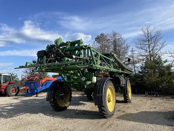 Image of John Deere R4030 equipment image 1