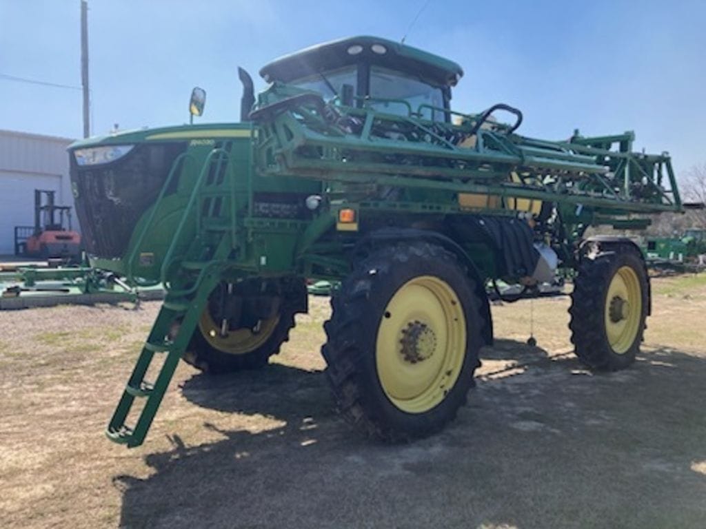 Main image John Deere R4030