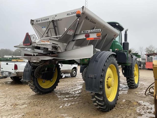 Image of John Deere R4030 equipment image 3