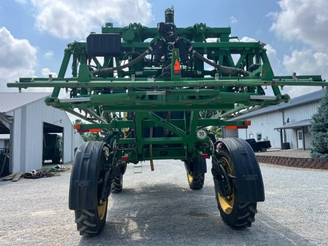 Image of John Deere R4030 equipment image 3