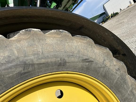 Image of John Deere R4038 equipment image 4