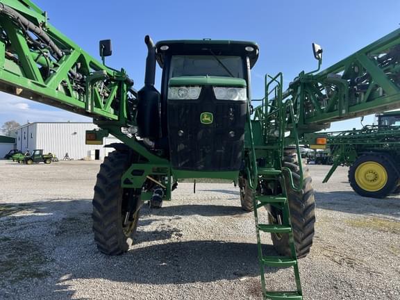 Image of John Deere R4038 equipment image 1