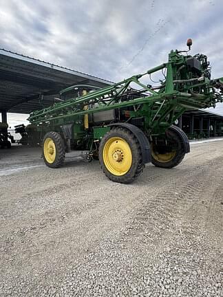 Image of John Deere R4038 equipment image 4